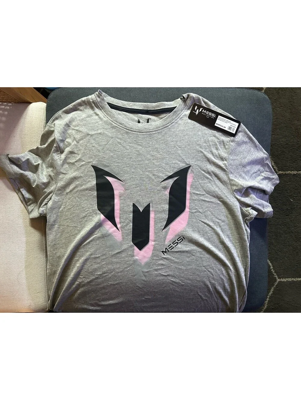 Messi Collection T Shirt Heather Gray Size Medium - Brand New